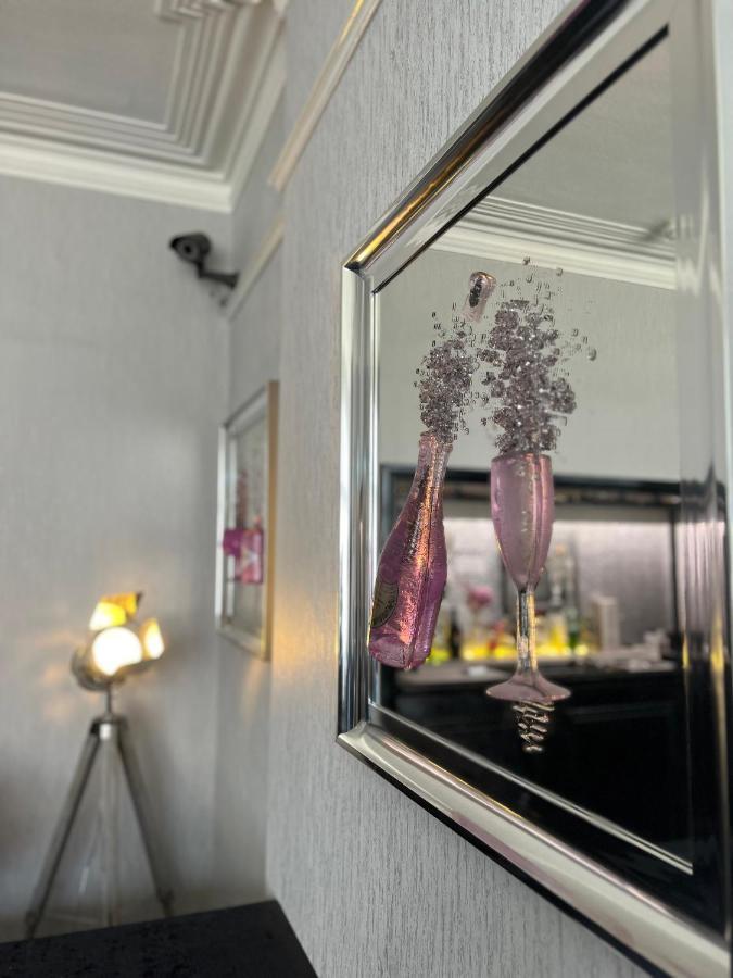 بلاكبول Mayfair Hotel المظهر الخارجي الصورة